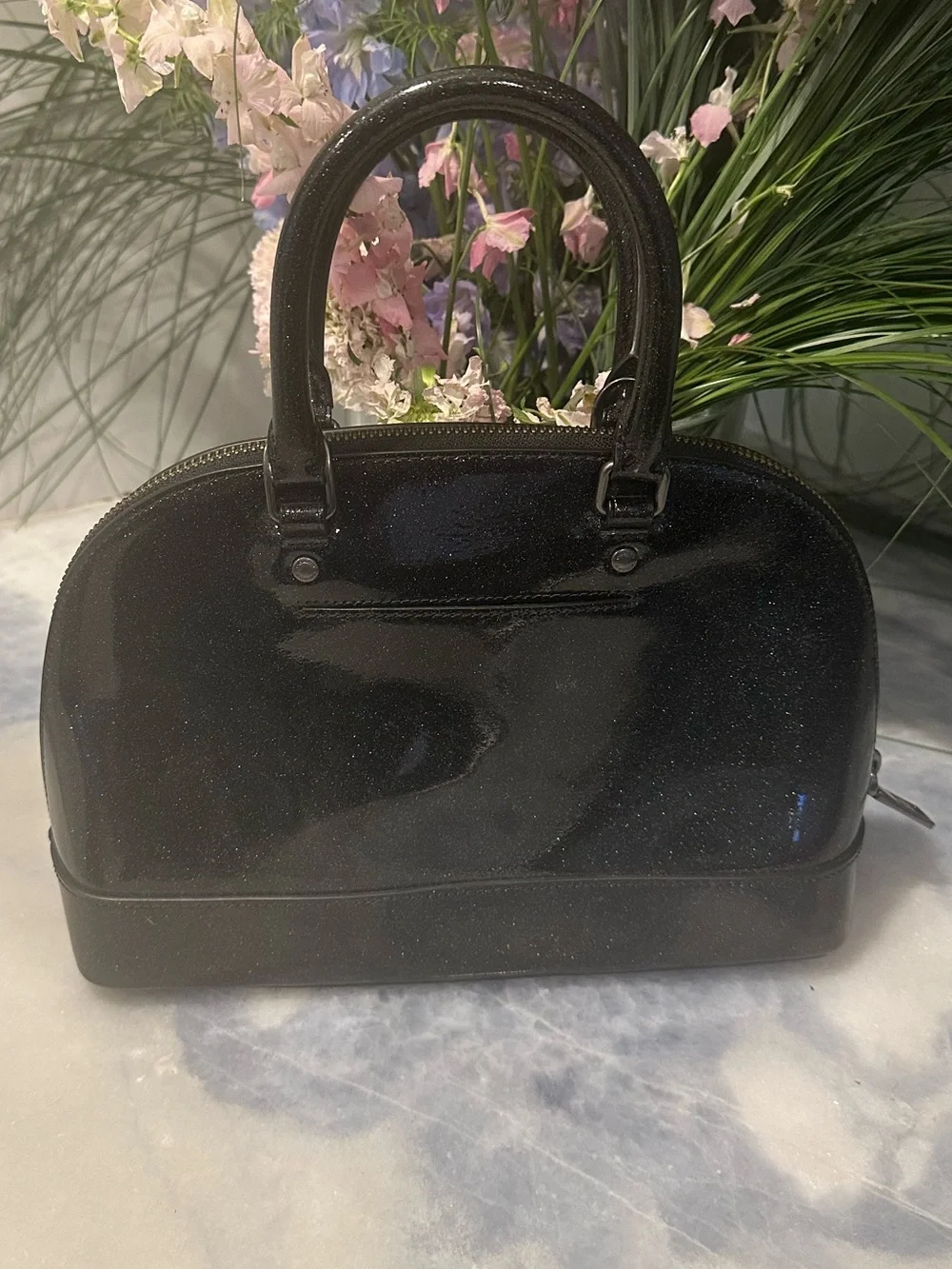 Coach sleek dome